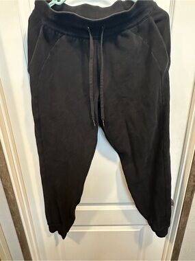 Lululemon Athletically Women’s Black Drawstring Joggers